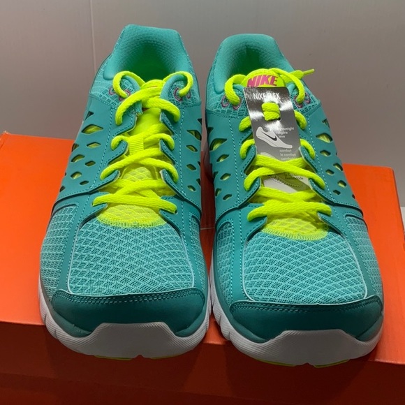 Woman’s Nike flex 2013 size 12 - Picture 2 of 5